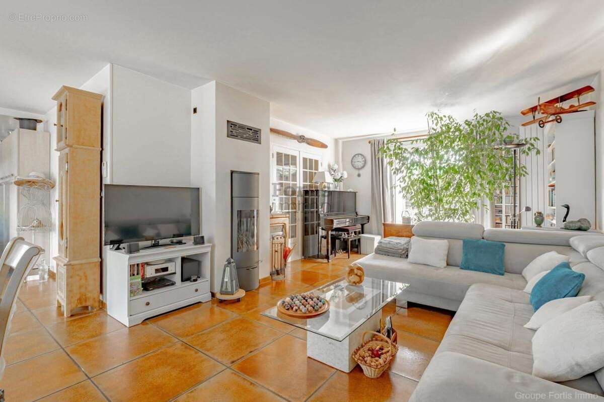 Maison à BOISSISE-LE-ROI