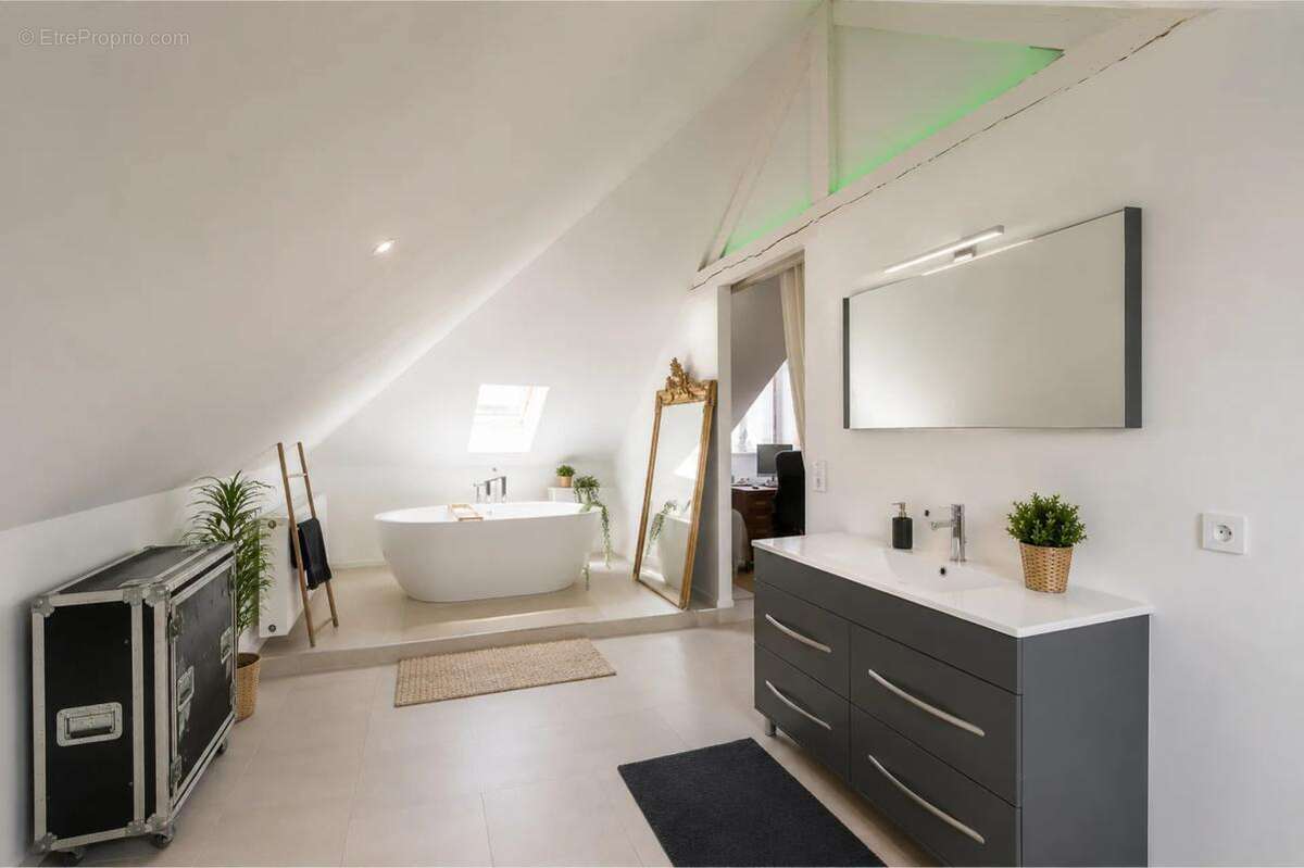 Maison de 7 pièces de 185 m² à Montmirail - photo 13