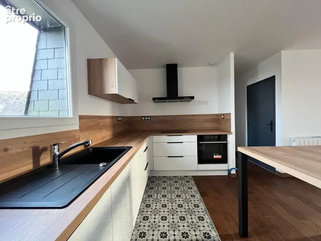 Superbe 4 pièces rénové en Centre-Ville! - photo 2