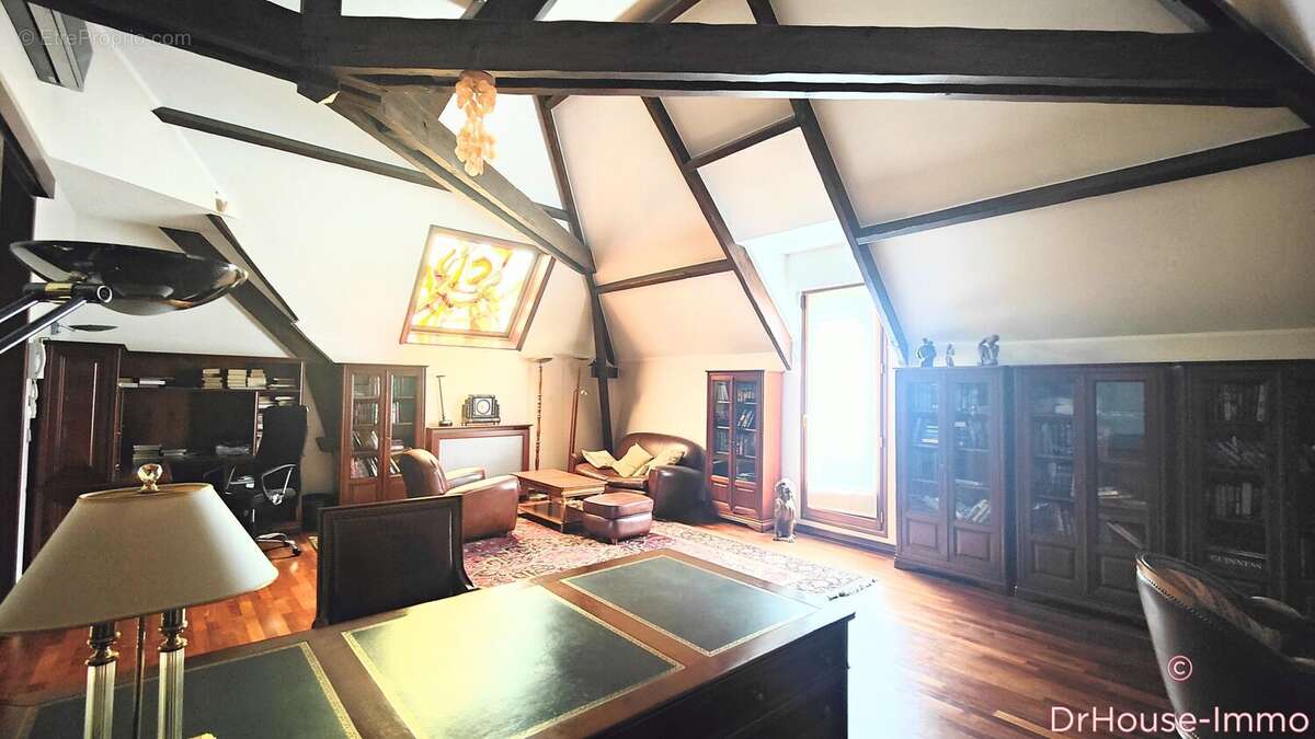 Maison à LOUVECIENNES