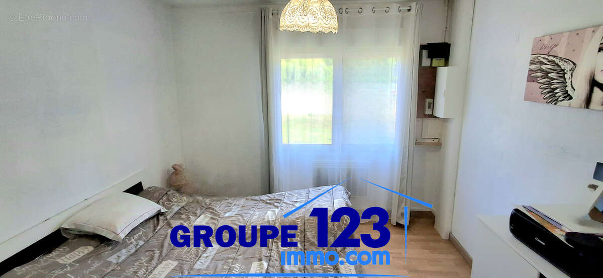 Maison à GUERCHY