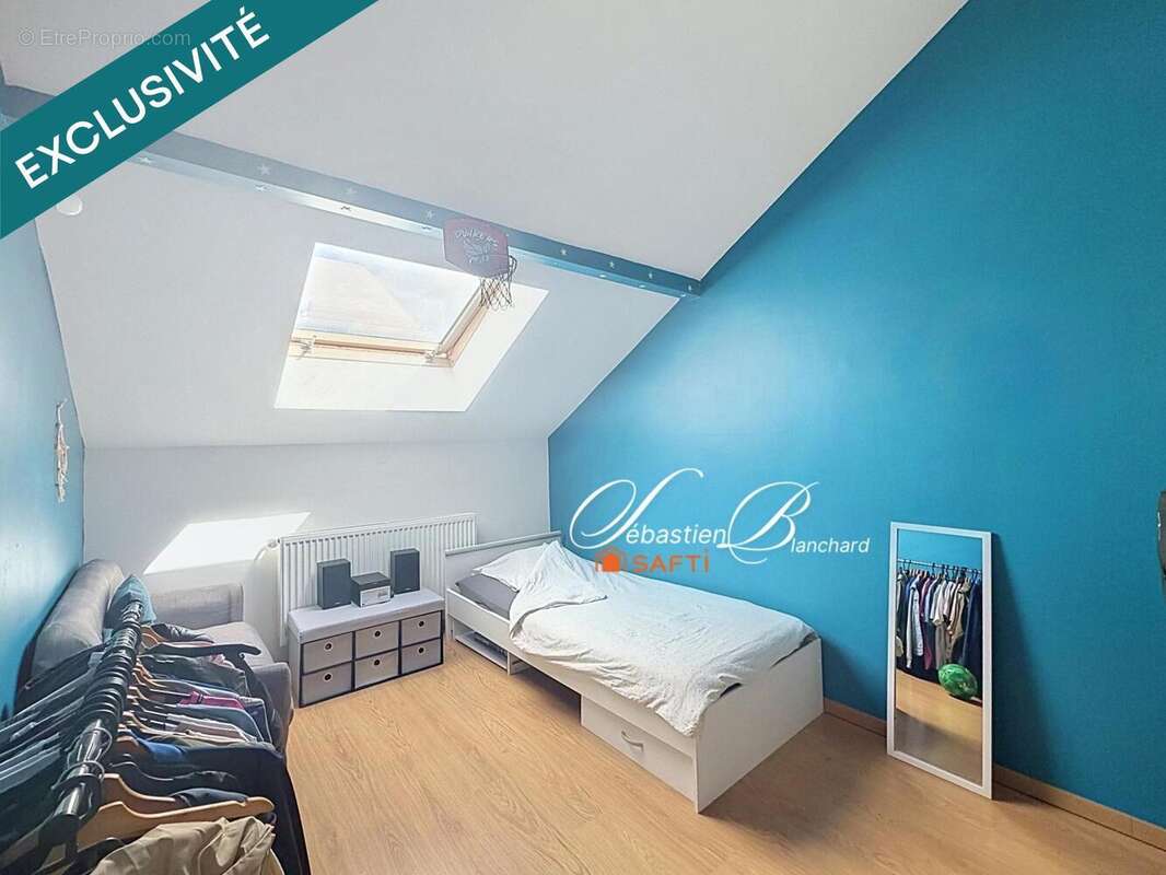 Maison 110 m² à Clarafond-Arcine  - photo 6
