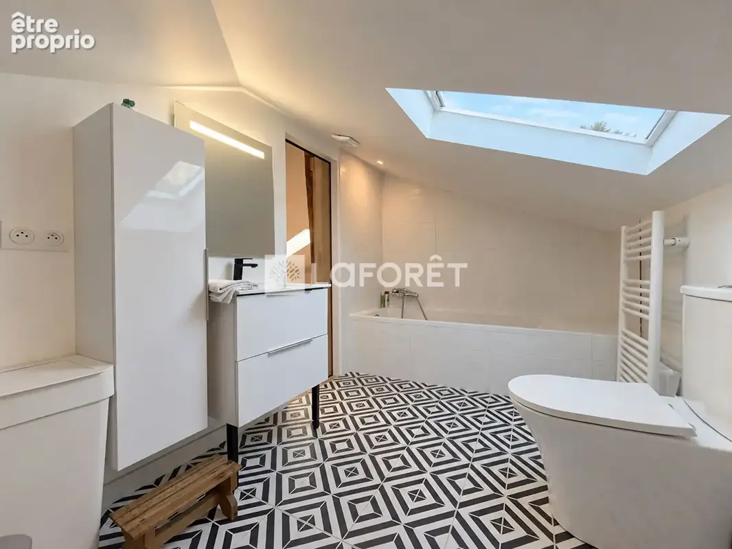 Maison  en pierre renovee avec grange - photo 14