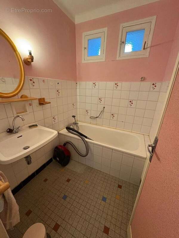 Appartement à GUILHERAND-GRANGES