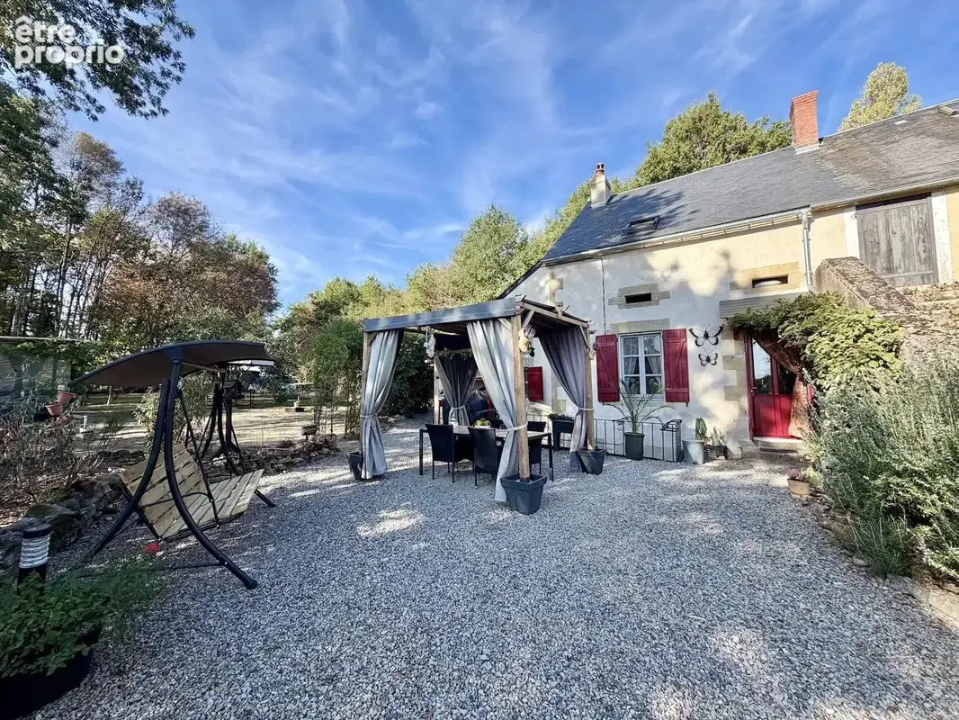 Maison en pierre rénovée à vendre près de Limanton - photo 1