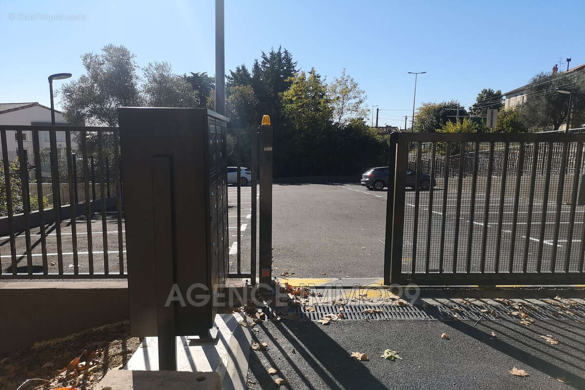 Parking à GRASSE