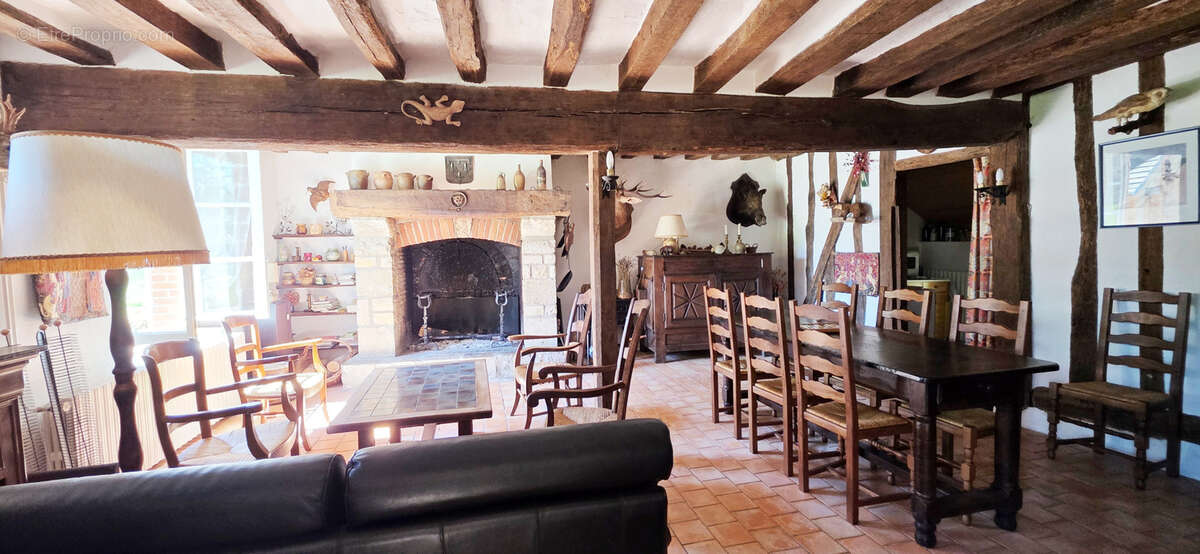 Maison à BEAUMONT-DU-GATINAIS