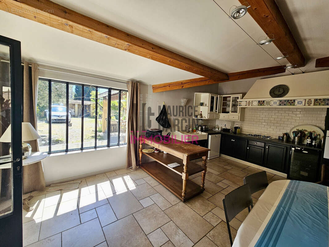 Maison 139 m² à Avignon  - photo 4