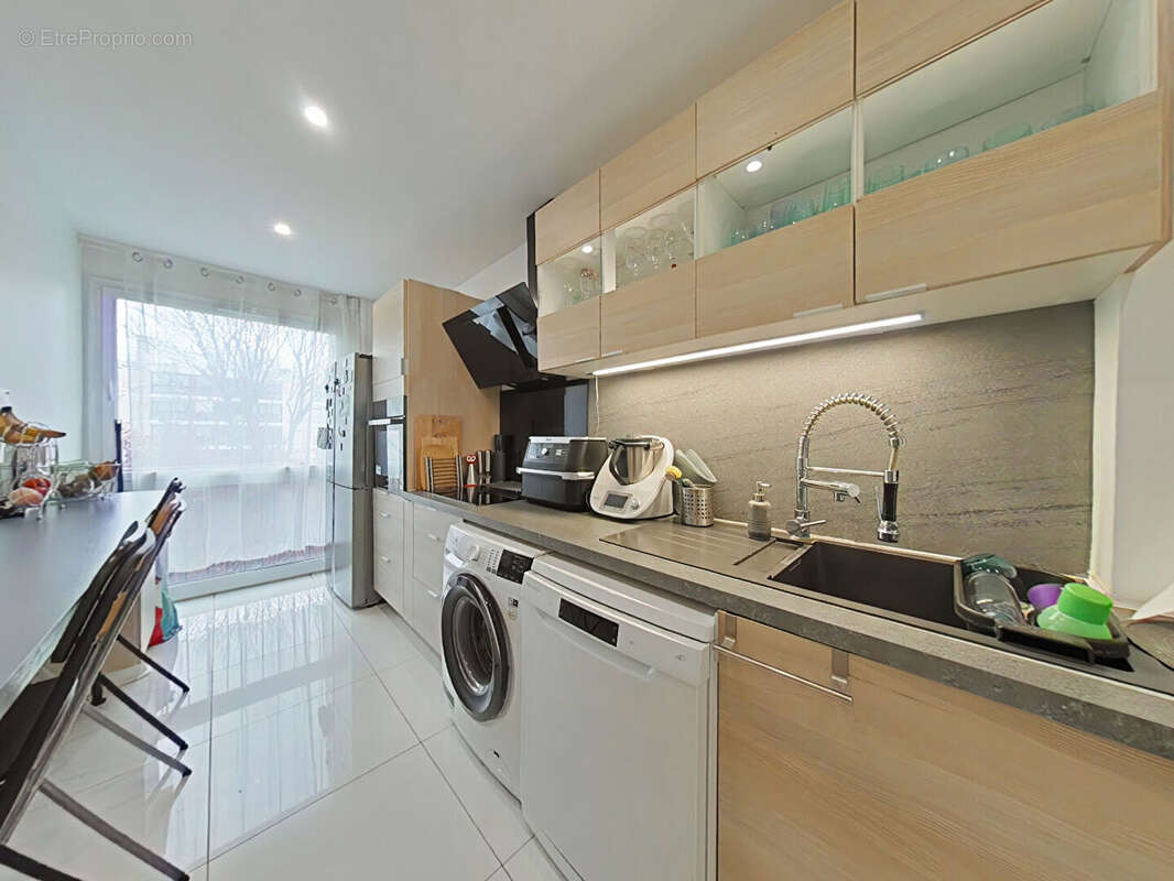 Appartement à FONTENAY-LE-FLEURY