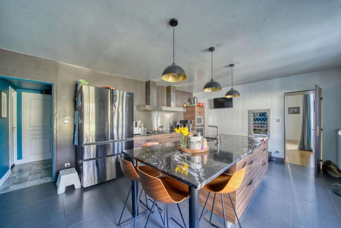 Maison à CHERMIGNAC