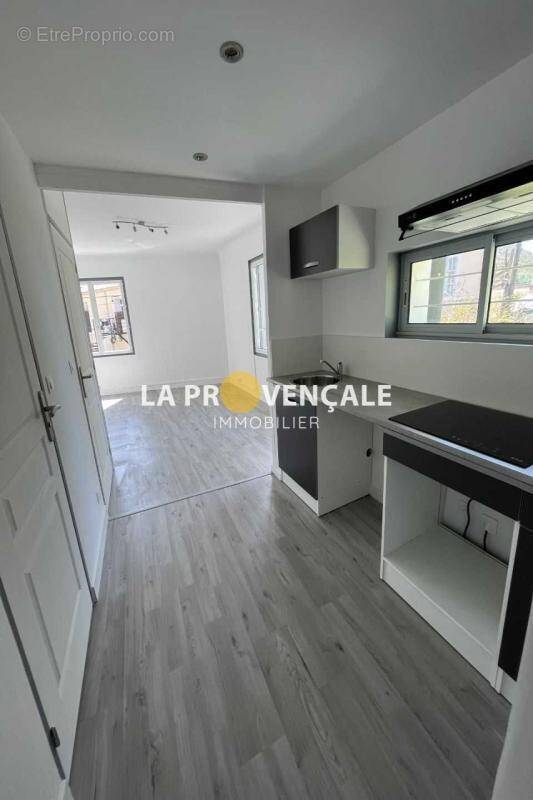 Appartement à AURIOL