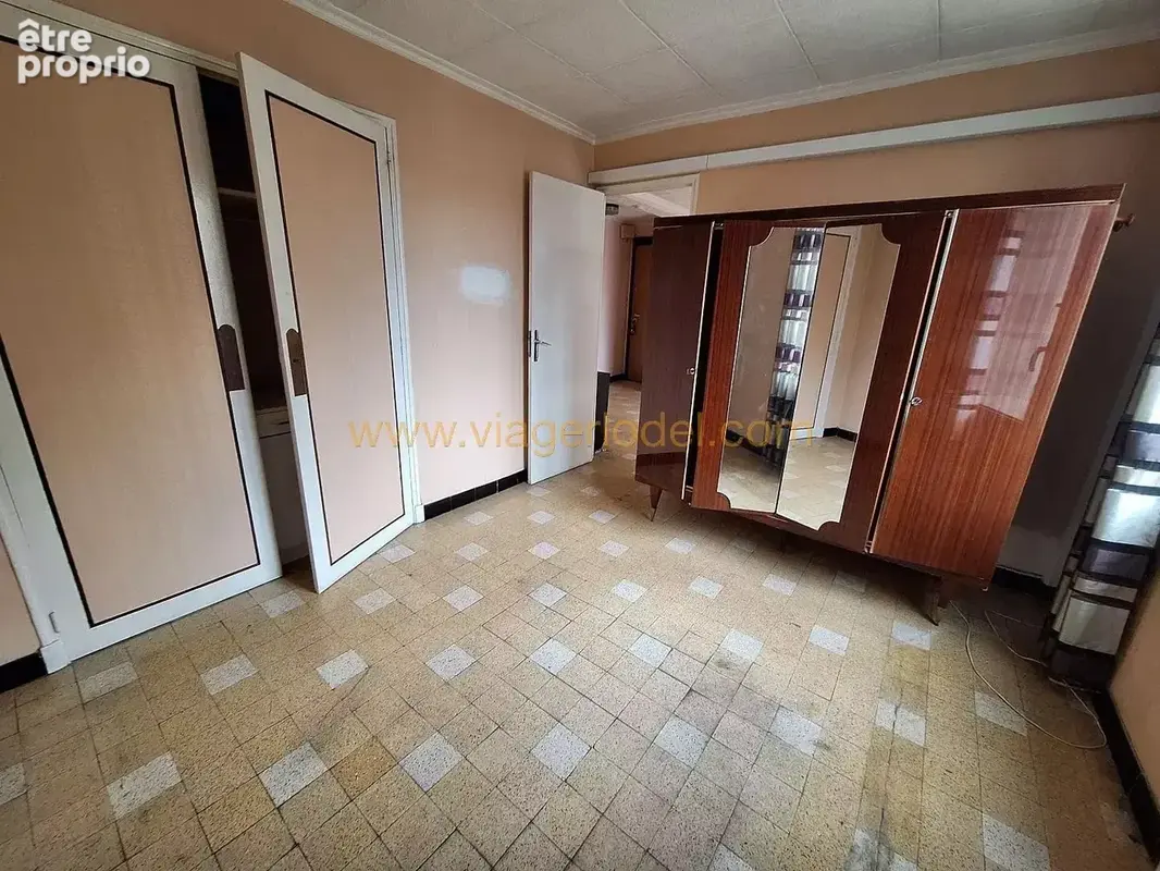 Réf. 10038 - viager libre - la-seyne-sur-mer (83) - photo 8