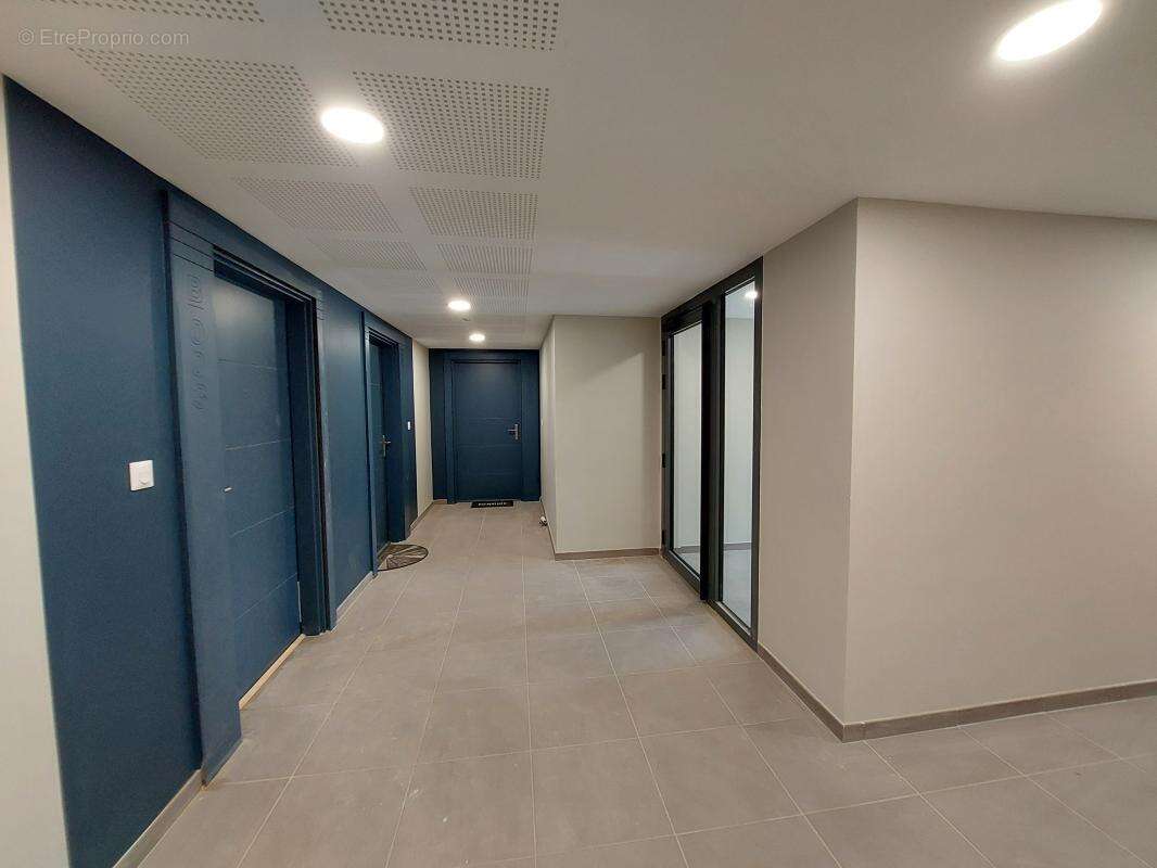 Appartement à MORIERES-LES-AVIGNON