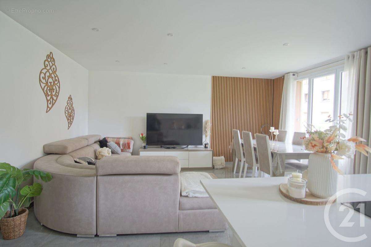 Appartement à THIAIS