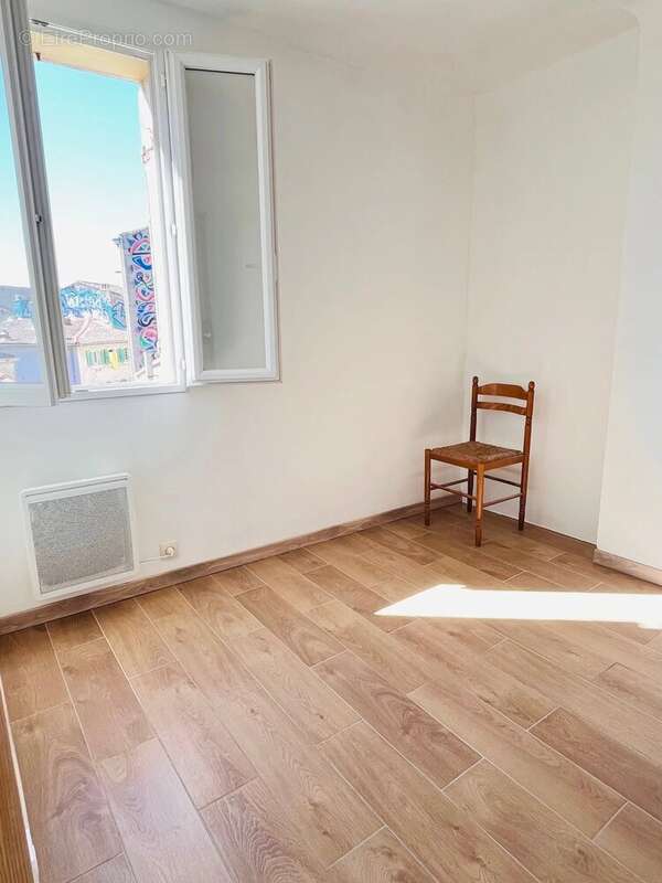 Appartement à MARSEILLE-6E