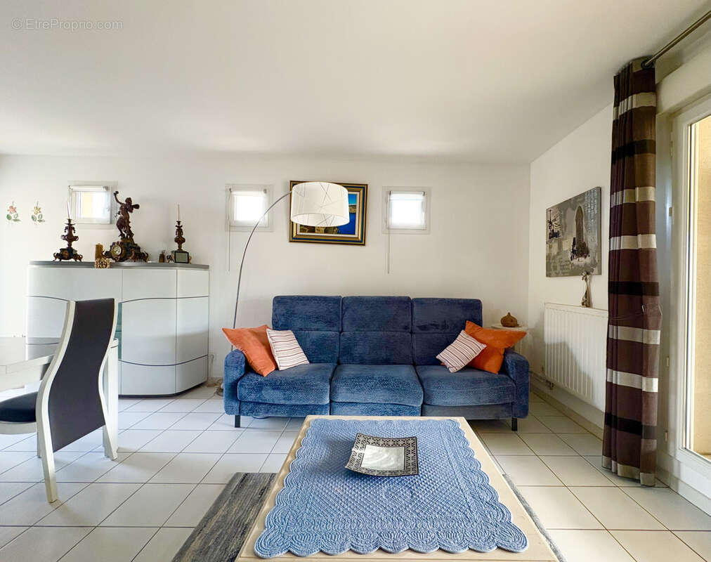 Appartement à SIX-FOURS-LES-PLAGES