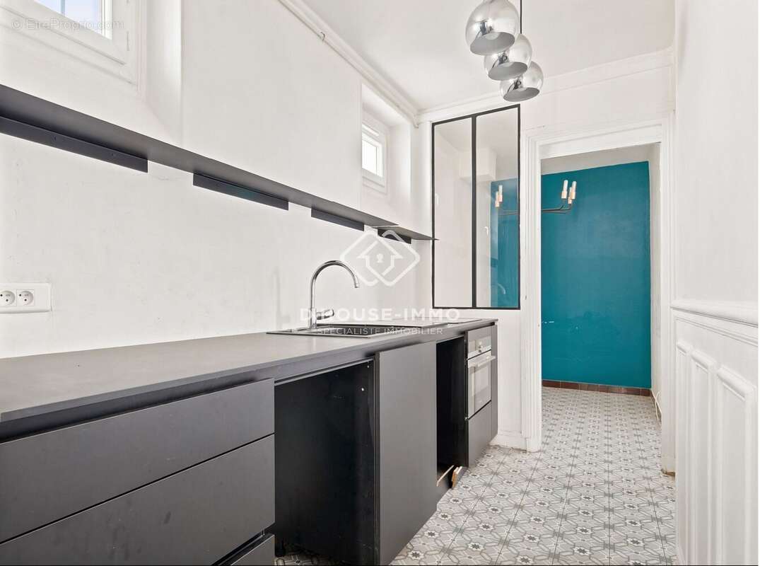 Appartement à PARIS-18E