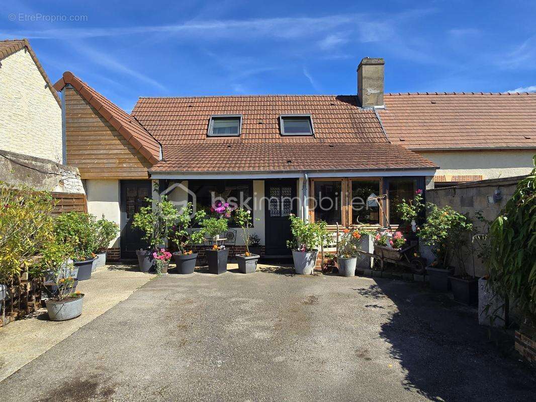 Maison à BEAUVAIS