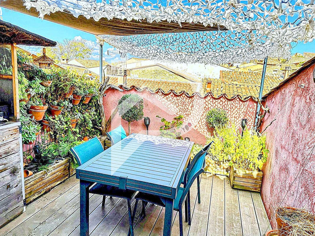 Maison à VINON-SUR-VERDON