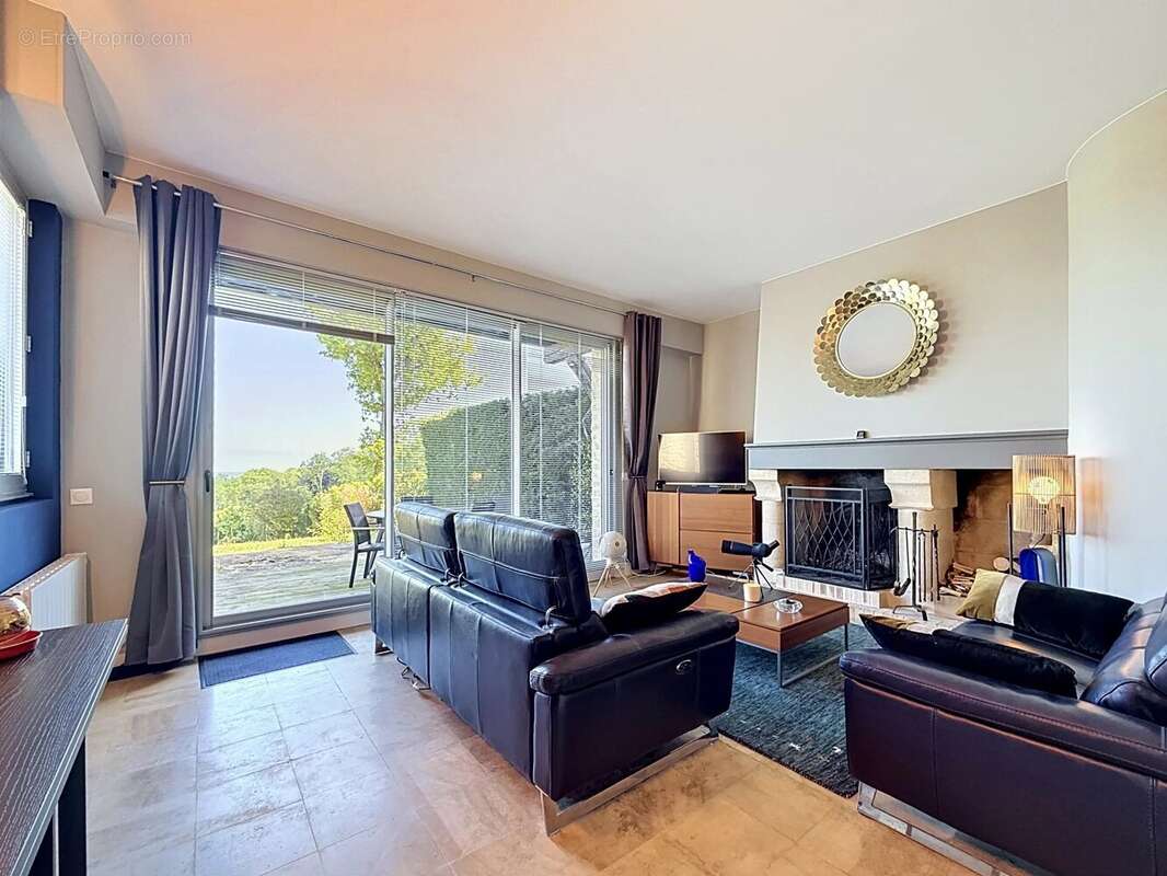 Appartement à TOURGEVILLE