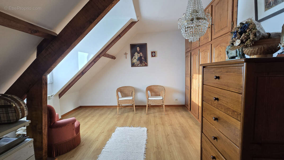Maison à VILLEJUST