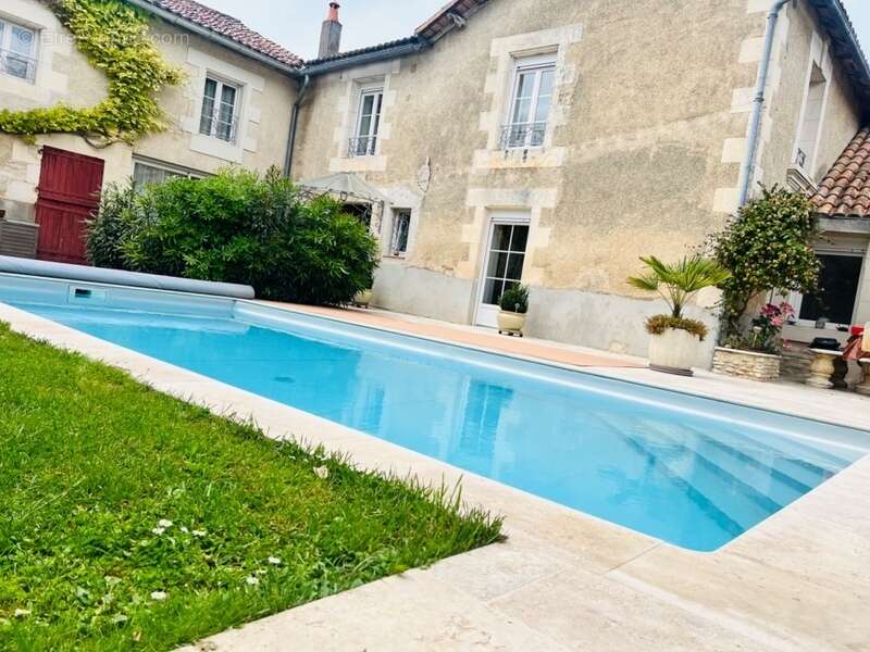 Maison bourgeoise 267m² - photo 31
