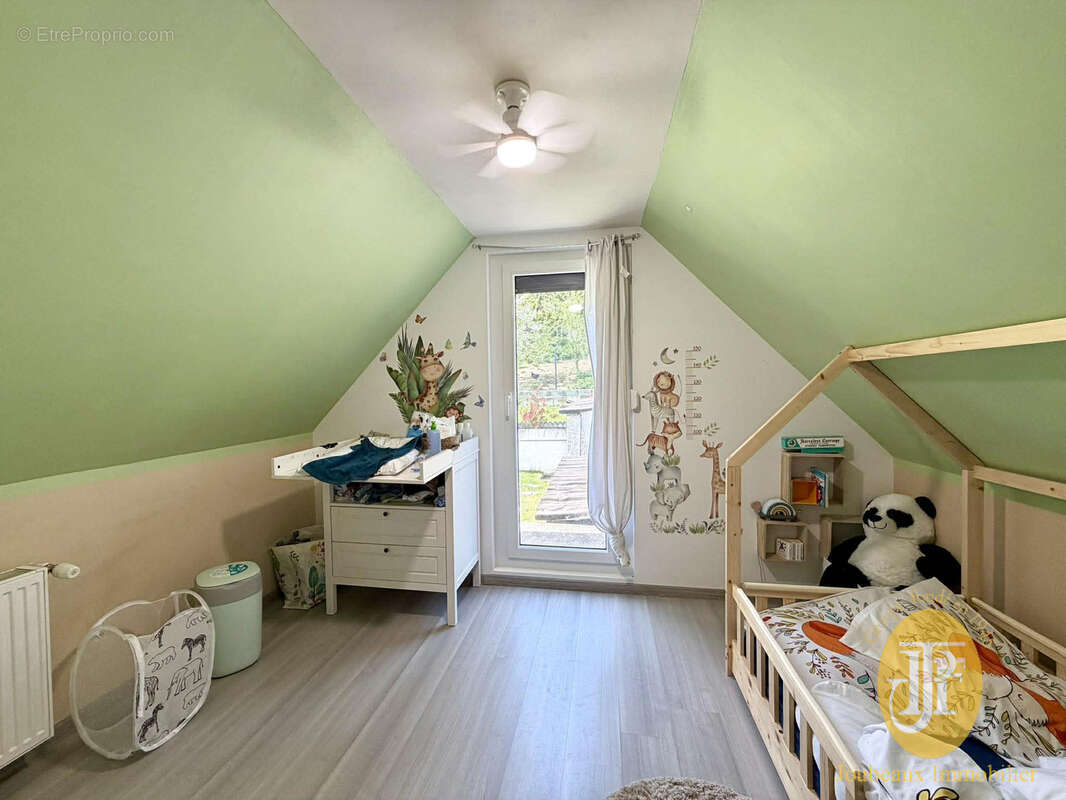 Maison à LA CHAPELLE-REANVILLE