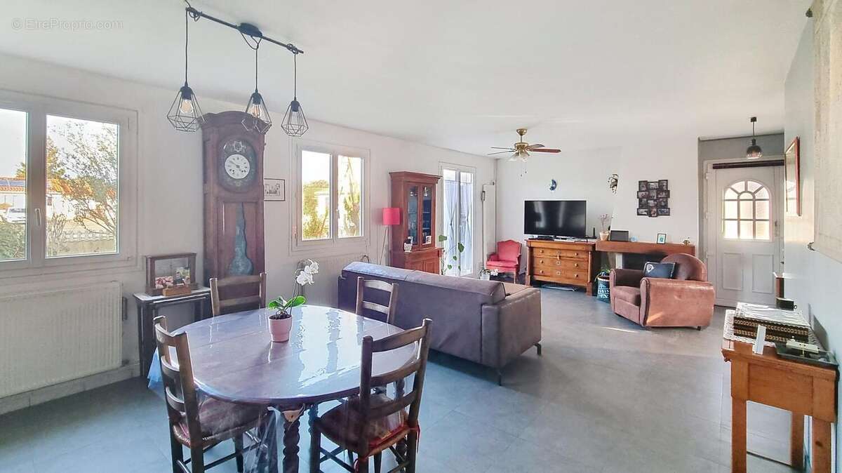 Photo 3 - Maison à LA JARNE