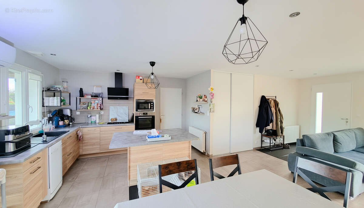 Maison à SAINT-POURCAIN-SUR-SIOULE