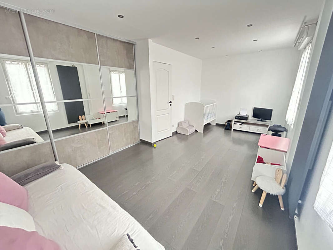 Maison à MITRY-MORY