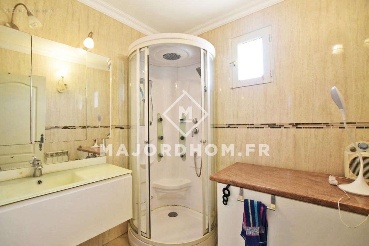 Vend Maison 157m2 terrain de 2193 m2 sans vis à vis  13015 - photo 19