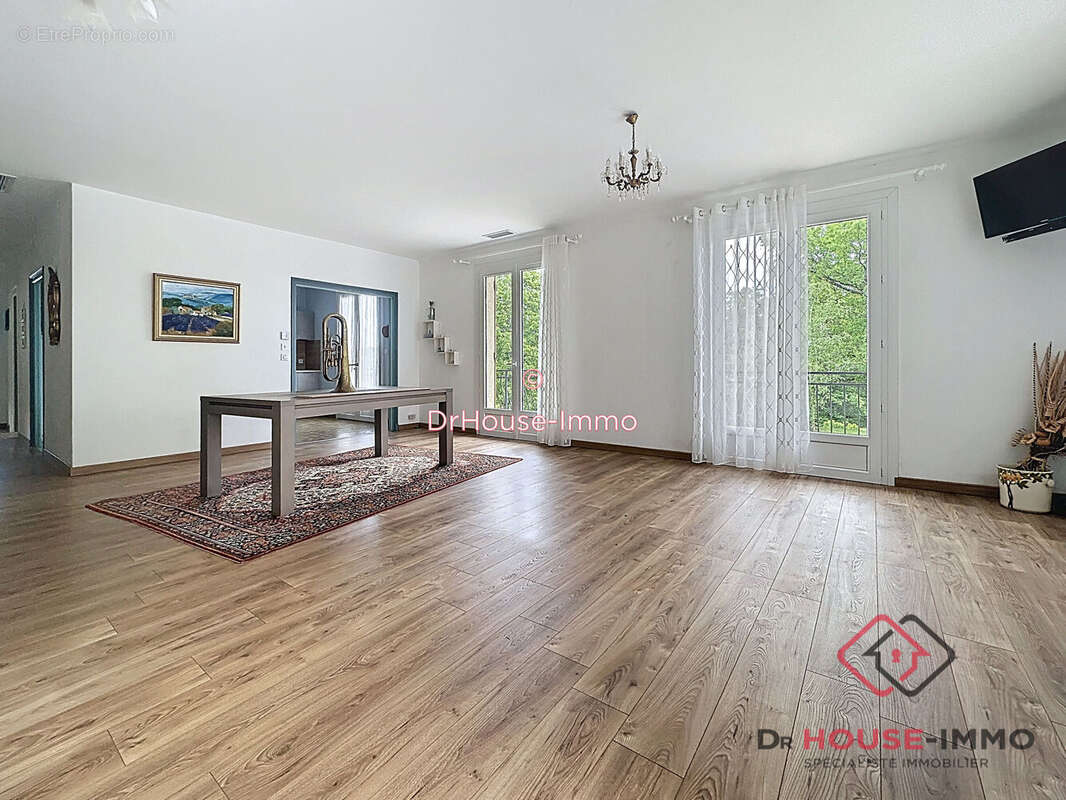 Maison 115 m² à Saint-Pardoux-La-Riviere  - photo 5