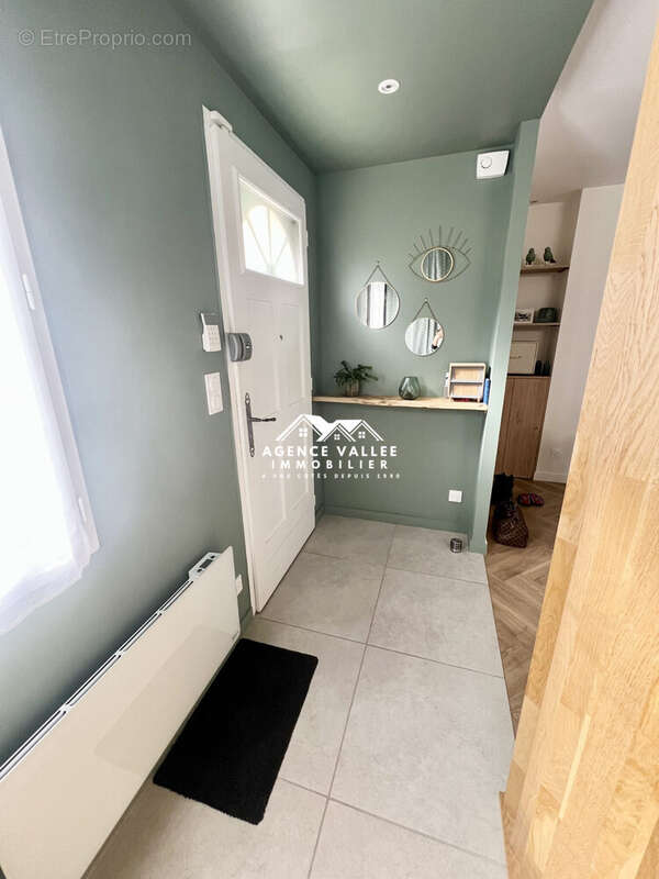 Maison à SAINT-PIERRE-DU-PERRAY