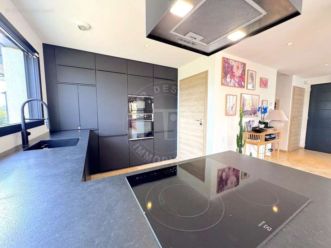 Lovagny – a vendre villa contemporaine avec piscine - photo 10