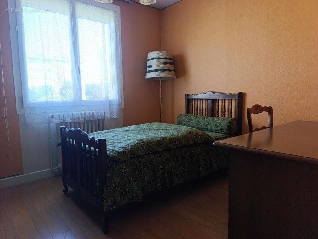 Maison 89 m² à Issoudun  - photo 8
