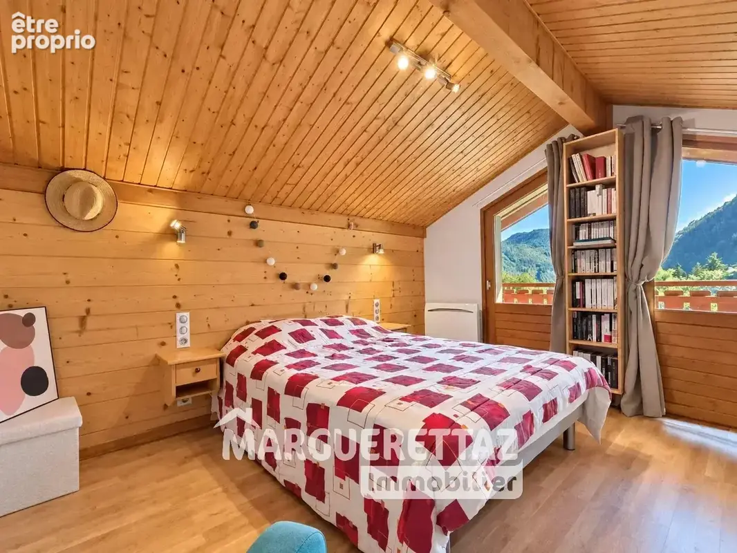 T3 Duplex avec 3 balcons vue montagnes - photo 8