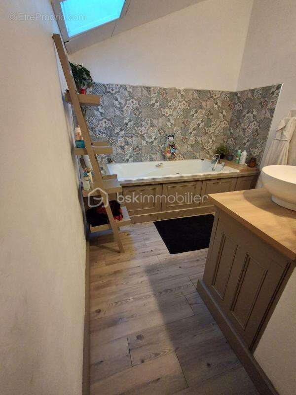 Maison à MONTESQUIOU