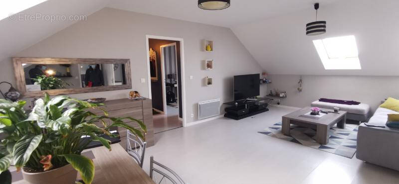 Appartement à EPERNON