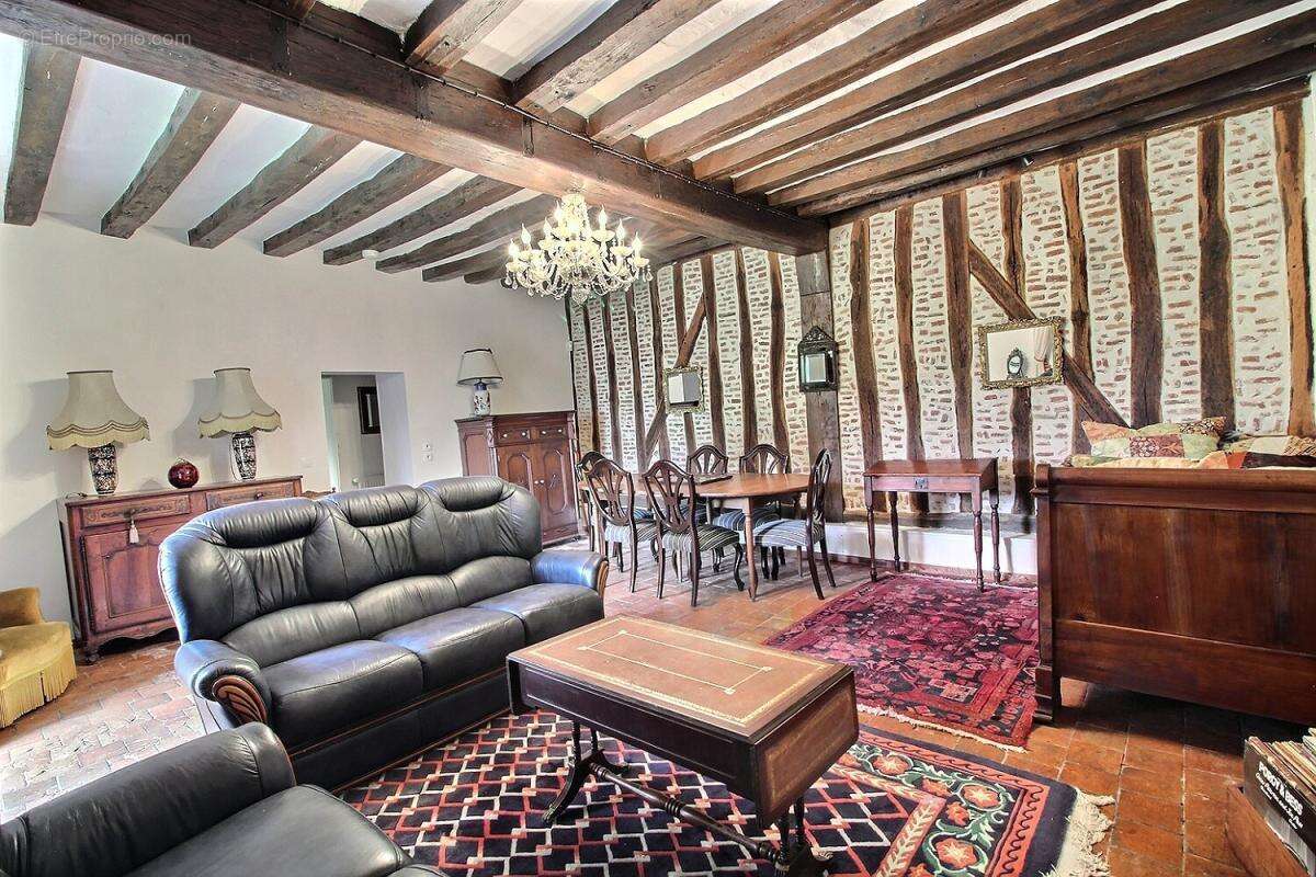 Maison Vieilles Maisons Sur Joudry 11 pièce(s) 310 m2 - photo 3