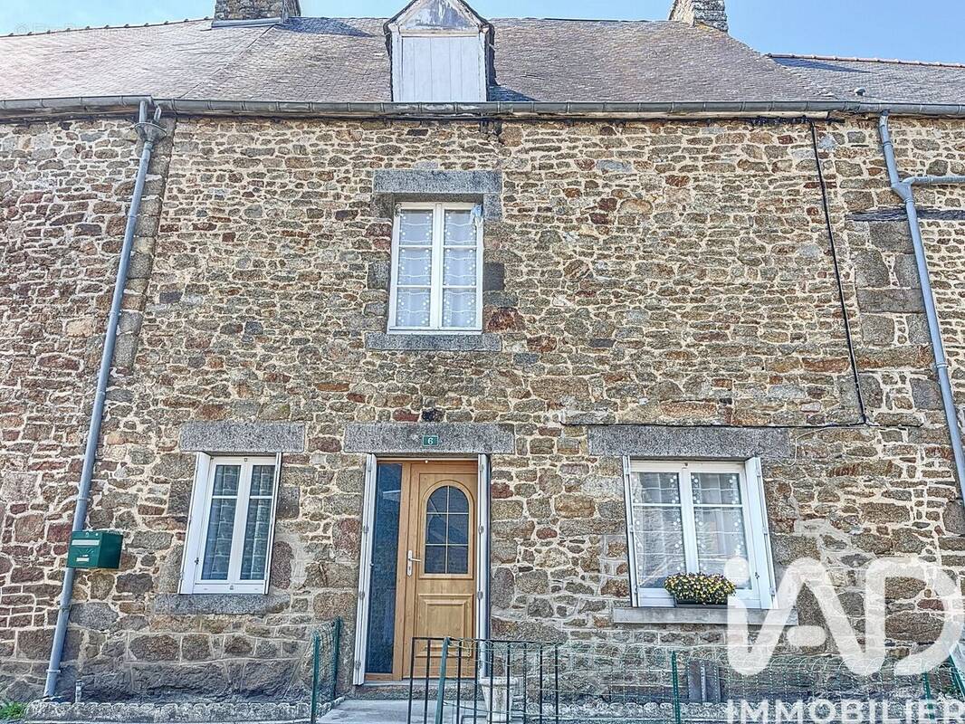 Photo 1 - Maison à ROZ-SUR-COUESNON
