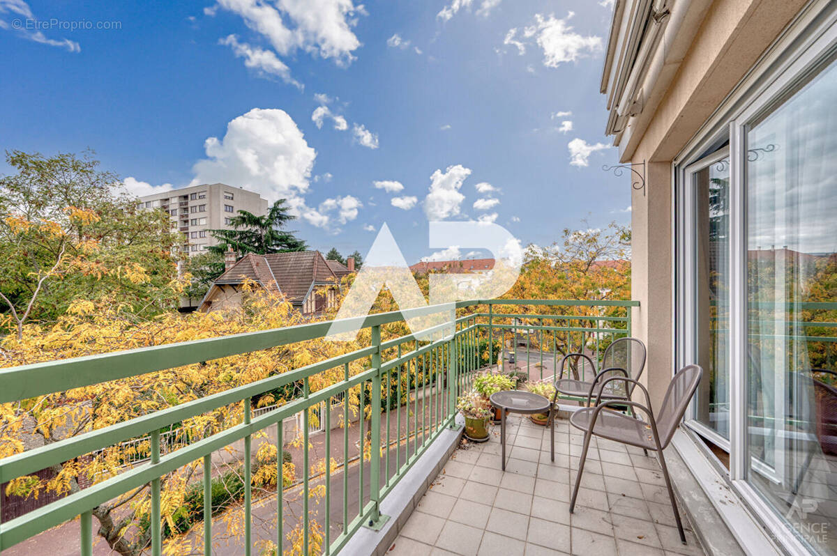 Appartement à RUEIL-MALMAISON