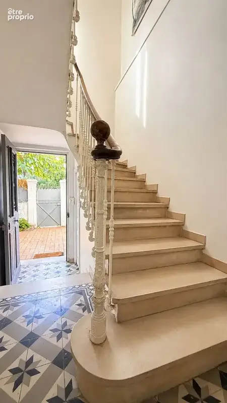 EN EXCLUSIVITÉ Maison 1930 4 faces  166 m²  4 chambres Montpellier Lepic - photo 4