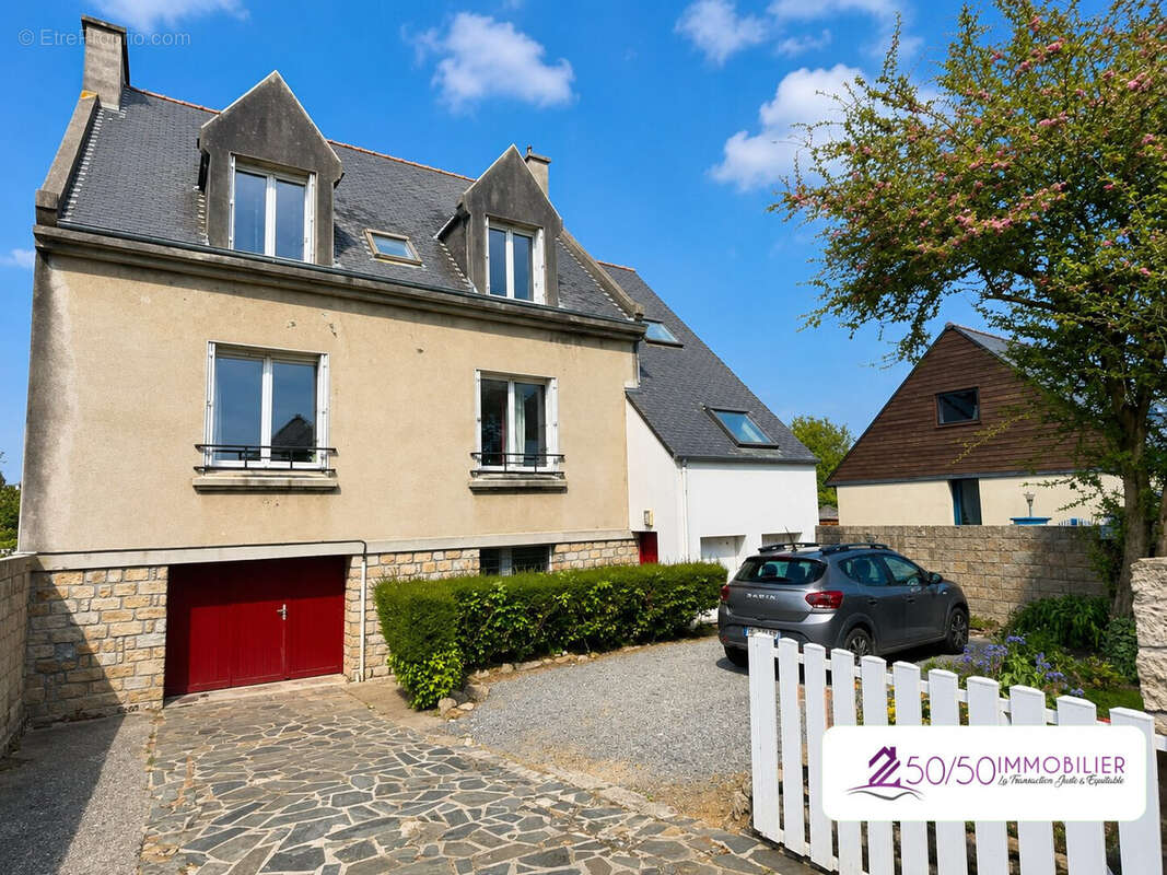 Maison à GUISSENY