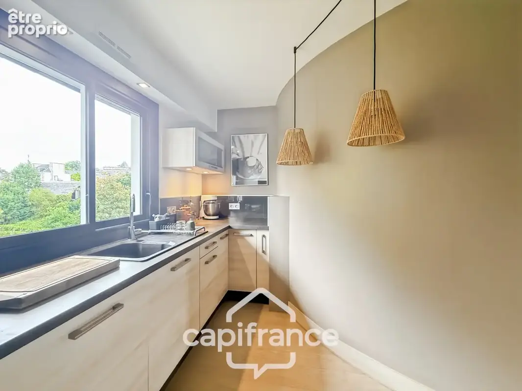 À VENDRE PONTIVY – Appartement rénové de plus de 73 m² au dernier étage, à 500 m du centre-ville - photo 10