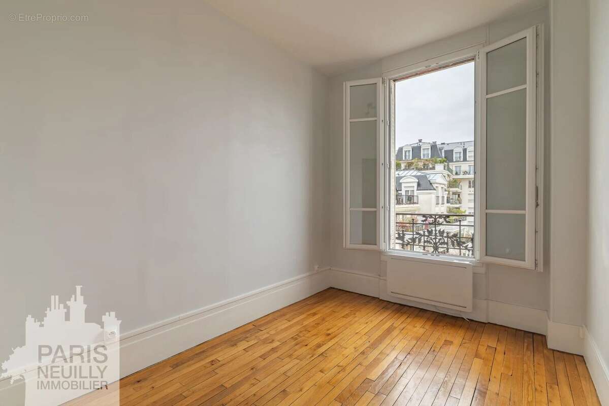 Puteaux - mairie - appartement 3 pieces - vue dégagée - photo 3