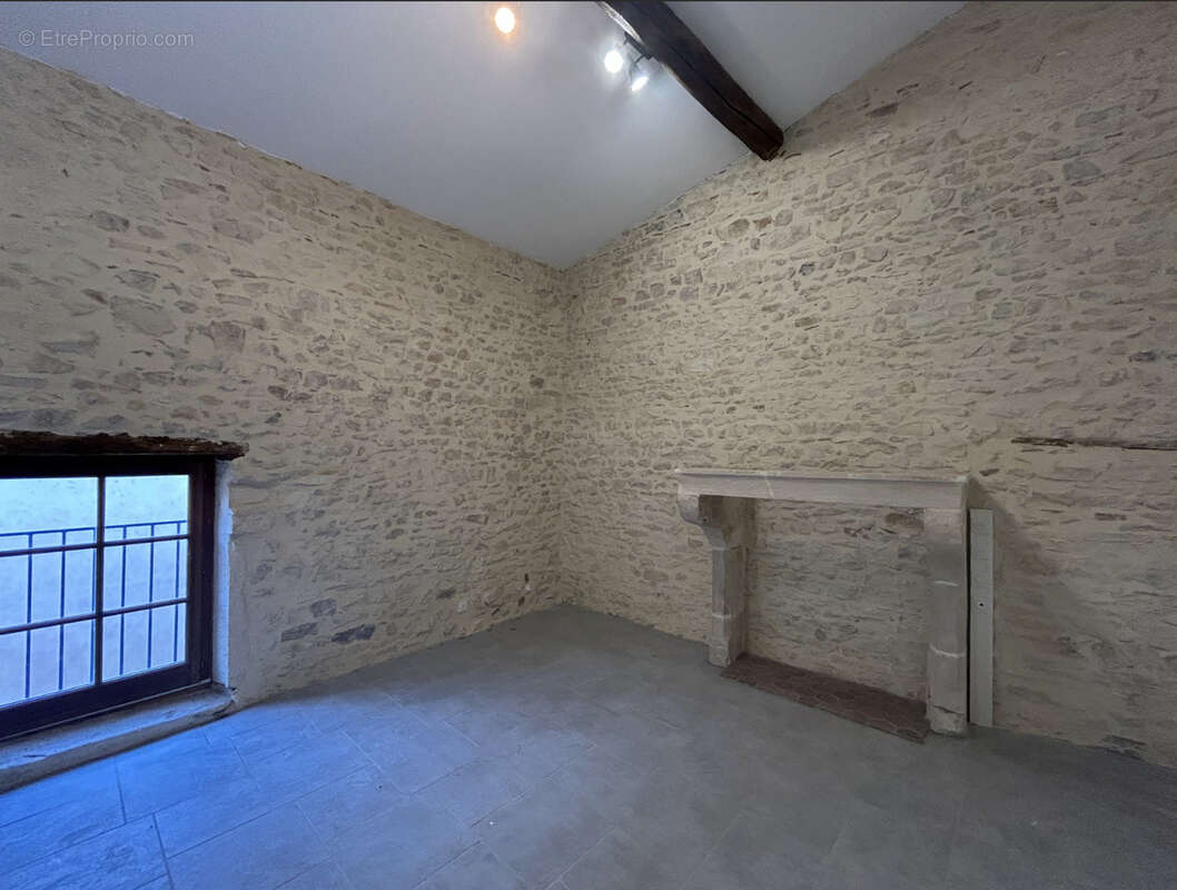 Appartement à ANSE