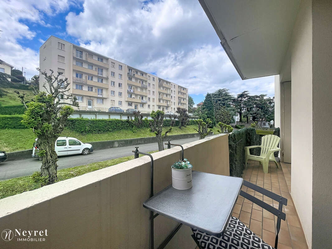 Appartement à SAINT-ETIENNE