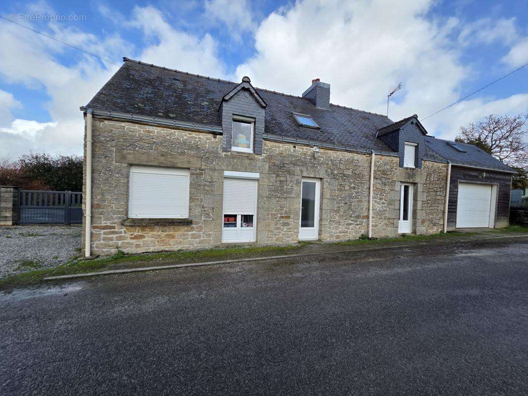 A vendre longere en pierre  4 chambres neulliac (56) - photo 20