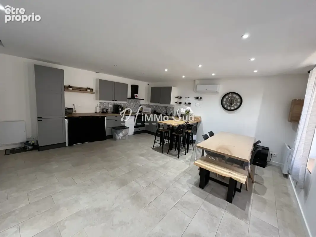 Maison de village T5 en r+2 en très bon état - photo 2