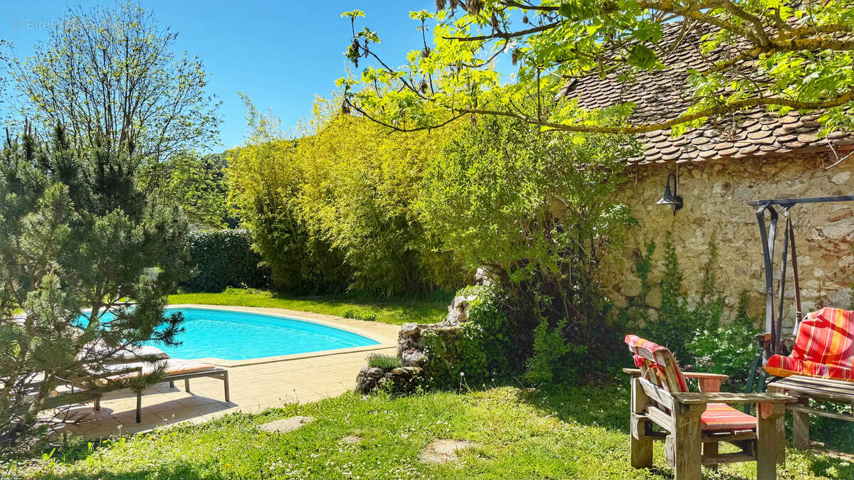 Maison à SAINT-AUPRE